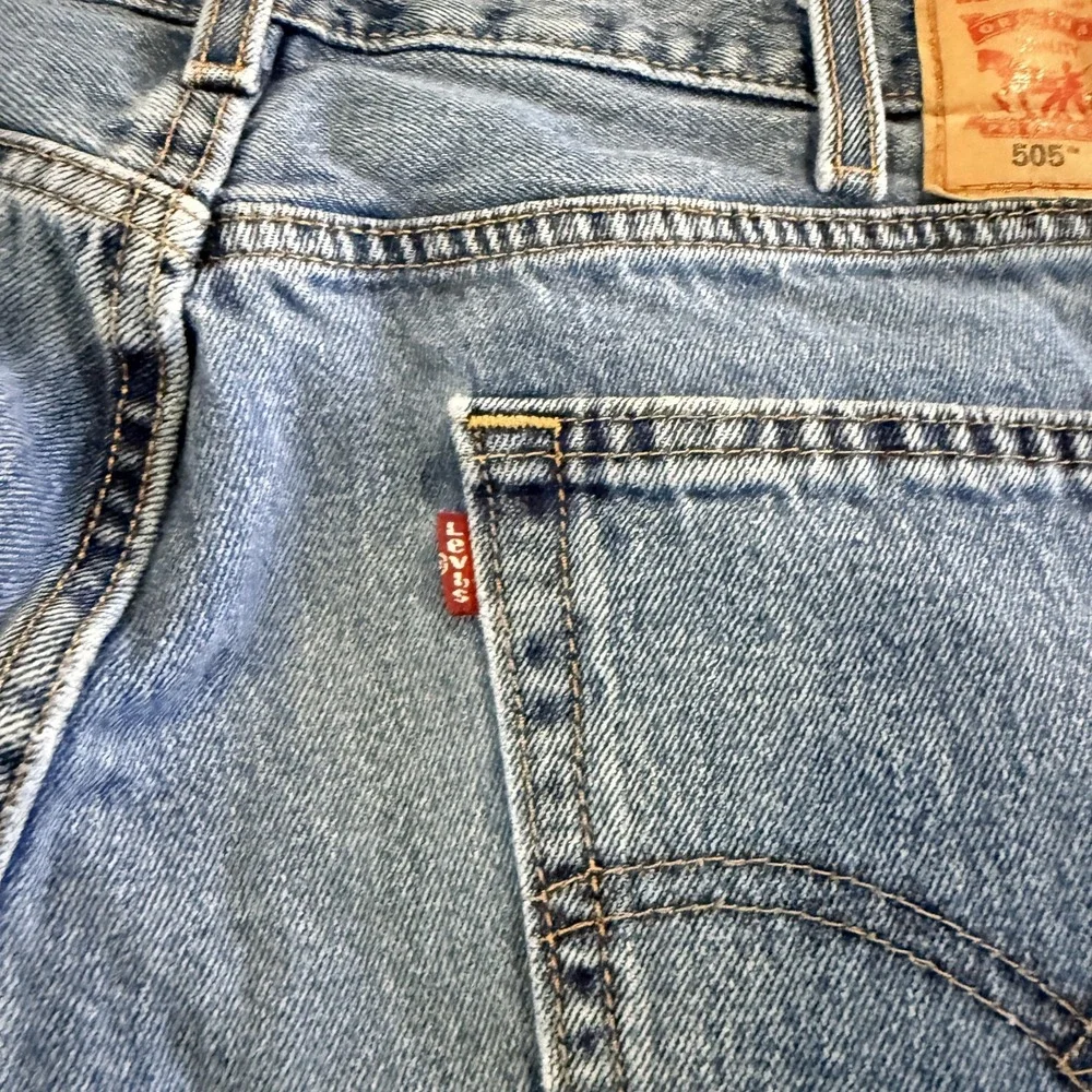 Levis 505 Jeans Mens 40x30 Blue Denim Straight Leg Regular Fit Medium Wash